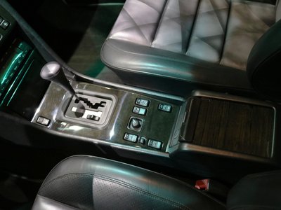 MERCEDES-BENZ E-CLASS - 9