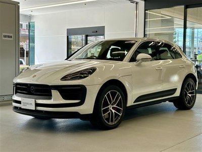 PORSCHE MACAN - 2