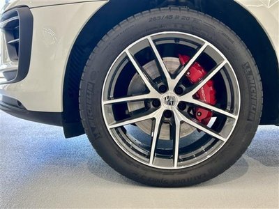 PORSCHE MACAN - 7