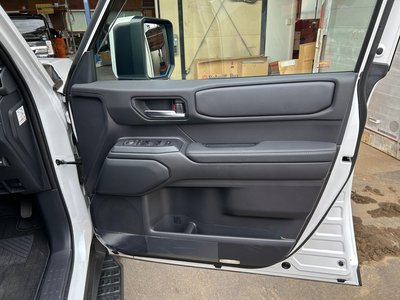 2025 Toyota LAND CRUISER 250 — миниатюра 28