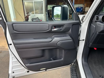 2025 Toyota LAND CRUISER 250 — миниатюра 34
