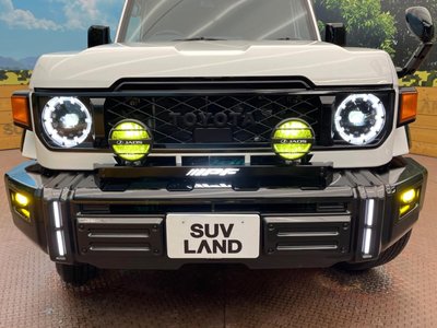 TOYOTA LAND CRUISER 70 - 3