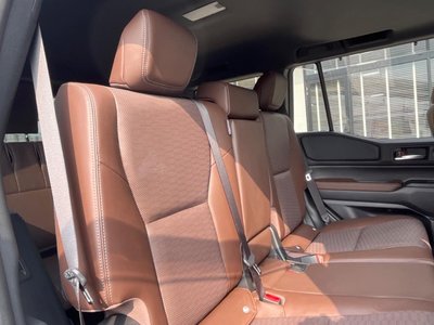 TOYOTA LAND CRUISER 250 - 9