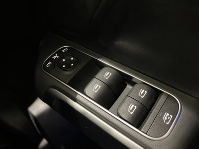 صورة مصغرة 35 لـ 2023 Mercedes-BENZ GLB