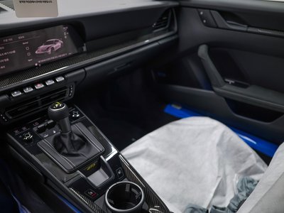 2023 Porsche 911 — миниатюра 17