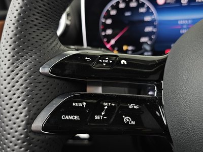 2025 Mercedes-BENZ GLC 缩略图 30