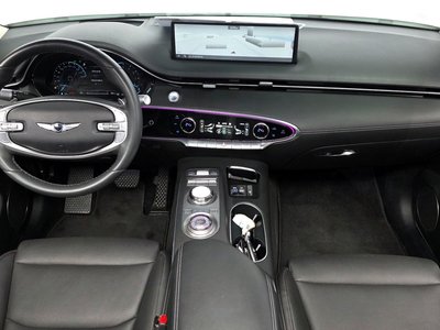 صورة 5 لـ 2023 Genesis GV70