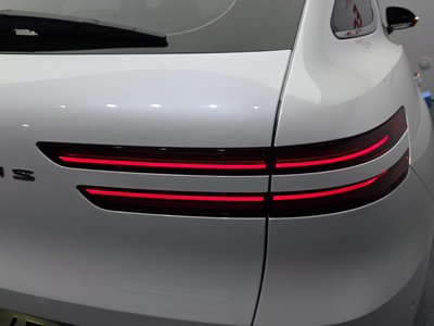 صورة 10 لـ 2023 Genesis GV70