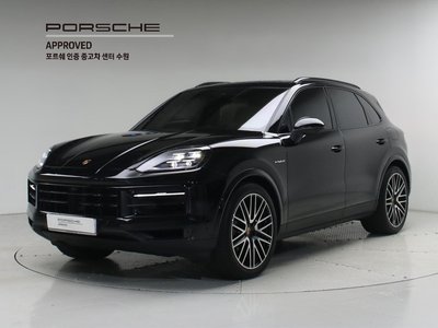 صورة 1 لـ 2025 Porsche CAYENNE