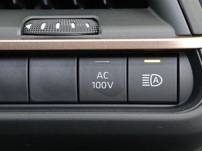 TOYOTA CROWN CROSSOVER - 10