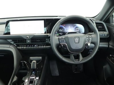 TOYOTA CROWN CROSSOVER - 5