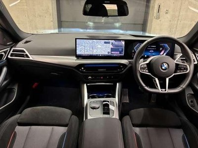 2025 BMW 4 SERIES photo 3