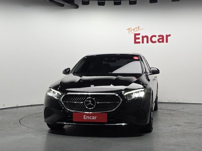 MERCEDES-BENZ E-CLASS - 2