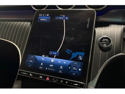 MERCEDES-BENZ GLC - 8