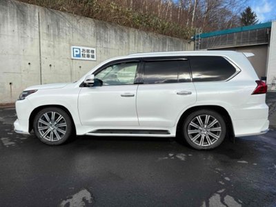 LEXUS LX - 4