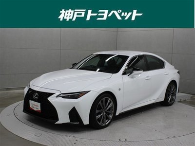 LEXUS IS - 1