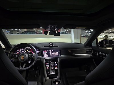 PORSCHE PANAMERA - 9