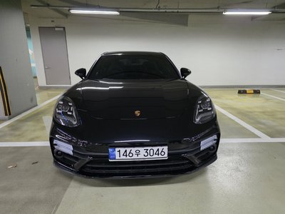 PORSCHE PANAMERA - 1