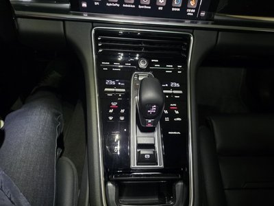 PORSCHE PANAMERA - 5