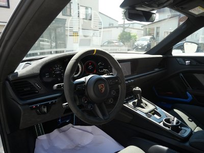 2025 Porsche 911 thumbnail 26
