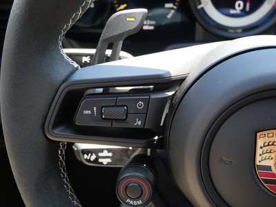 2025 Porsche 911 thumbnail 17