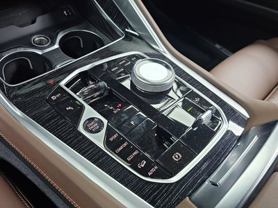 2025 BMW X6 — миниатюра 12