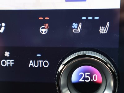 2023 Lexus RX — миниатюра 28