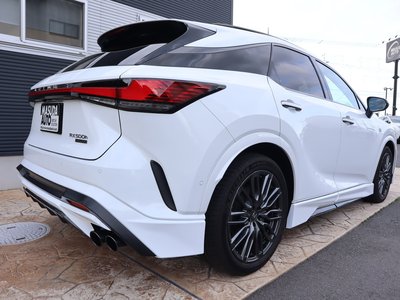 صورة 7 لـ 2023 Lexus RX
