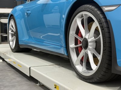 PORSCHE 911 - 7