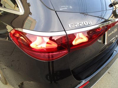 MERCEDES-BENZ E-CLASS - 7