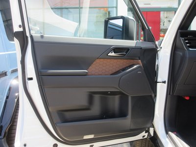 صورة مصغرة 37 لـ 2025 Lexus GX