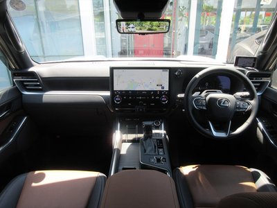 2025 LEXUS GX 照片 2