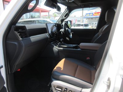 صورة مصغرة 40 لـ 2025 Lexus GX