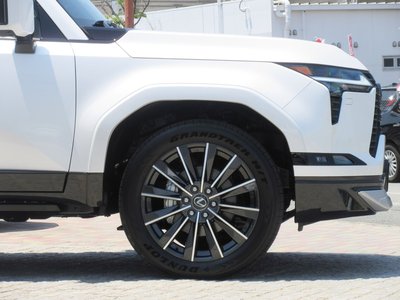 صورة مصغرة 12 لـ 2025 Lexus GX
