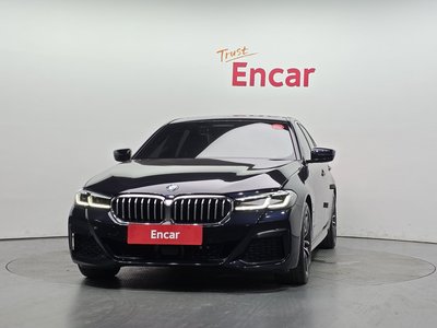 2022 BMW 5 SERIES 照片 2