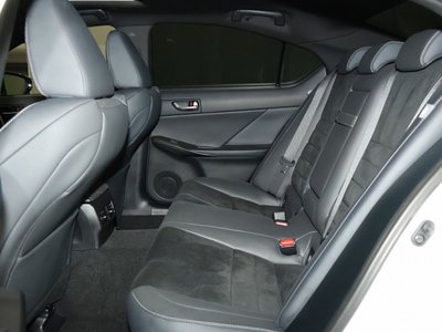 2023 Lexus IS 缩略图 16
