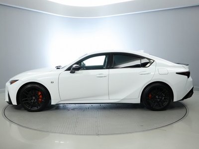 صورة 4 لـ 2023 Lexus IS