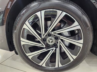 MERCEDES-BENZ E-CLASS - 6