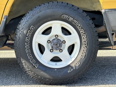 TOYOTA LAND CRUISER 70 - 10