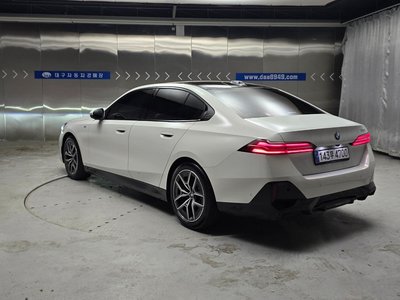 BMW 5 SERIES - 7