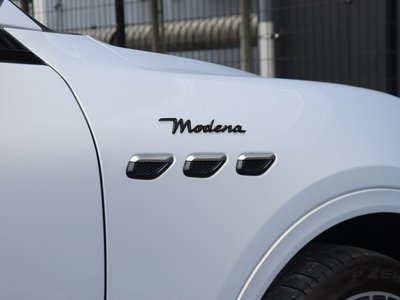 صورة 15 لـ 2024 Maserati GRECALE