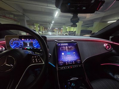 MERCEDES-BENZ EQS - 4