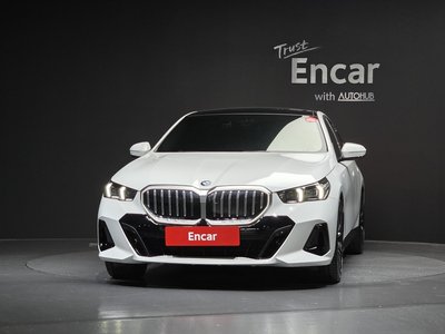 BMW 5 SERIES - 2