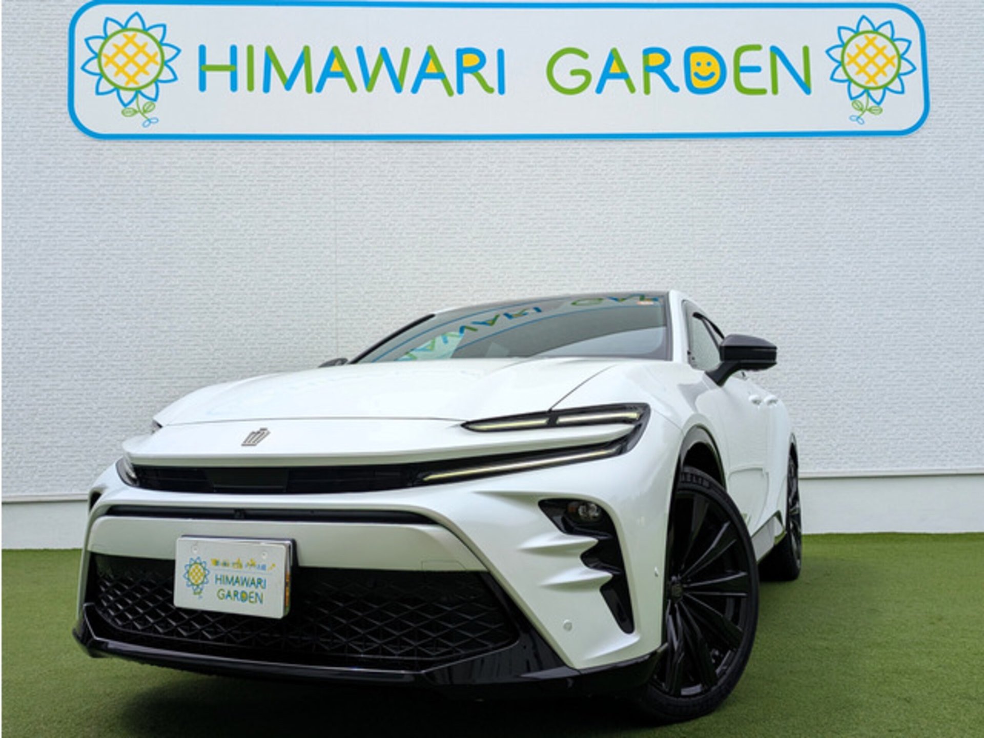 TOYOTA CROWN SPORT - View 1