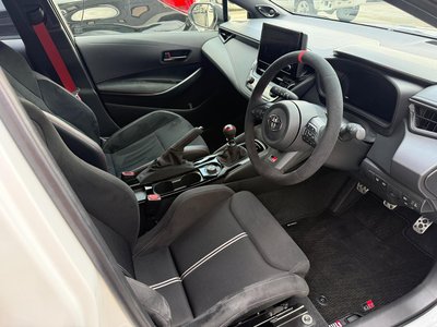 2025 Toyota GR COROLLA — миниатюра 14