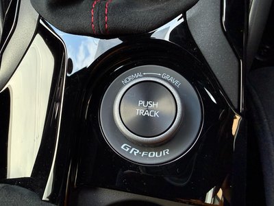 2025 Toyota GR COROLLA — миниатюра 22