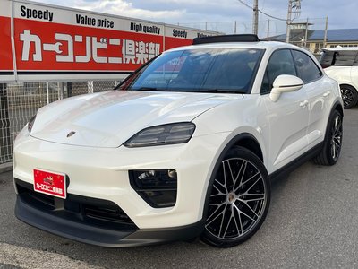 PORSCHE MACAN - 3