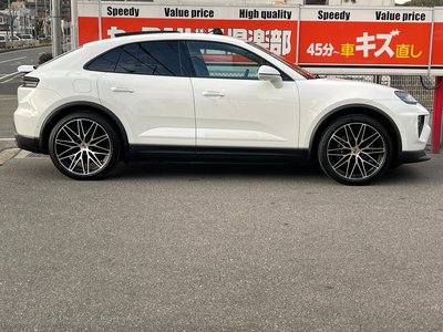 PORSCHE MACAN - 5