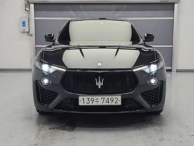 MASERATI LEVANTE - 1