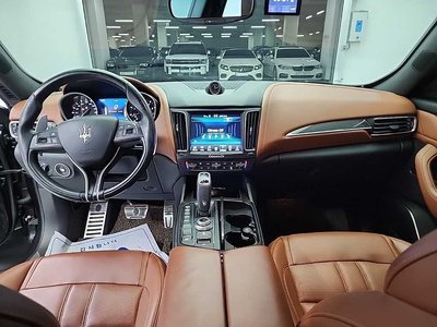 MASERATI LEVANTE - 7